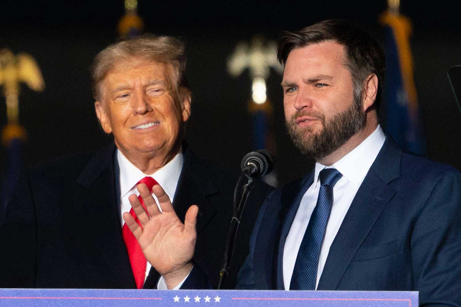 Preview for Trump-jd-vance-press-conference-election-2024-background-84cc0