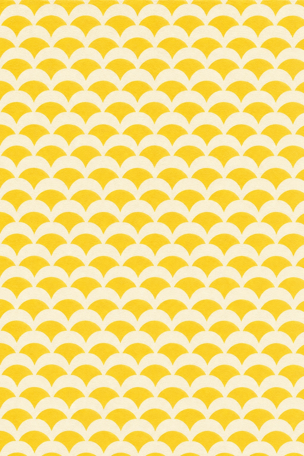 Repeating yellow and white scallop pattern background