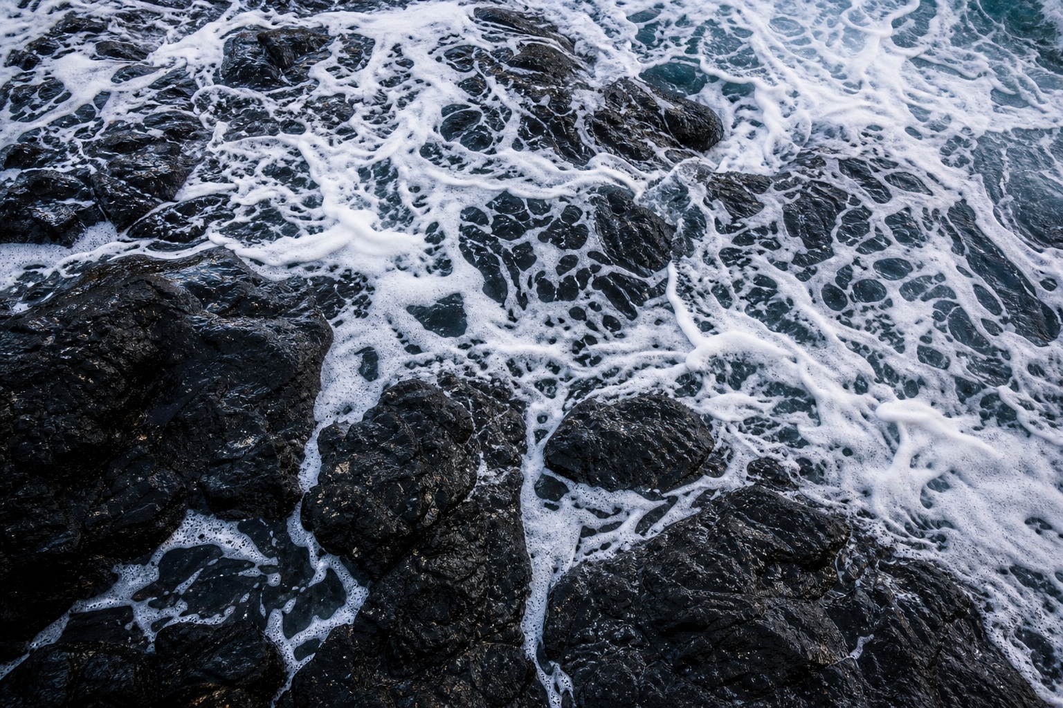 Preview for Tidal Pool Black Rock Background