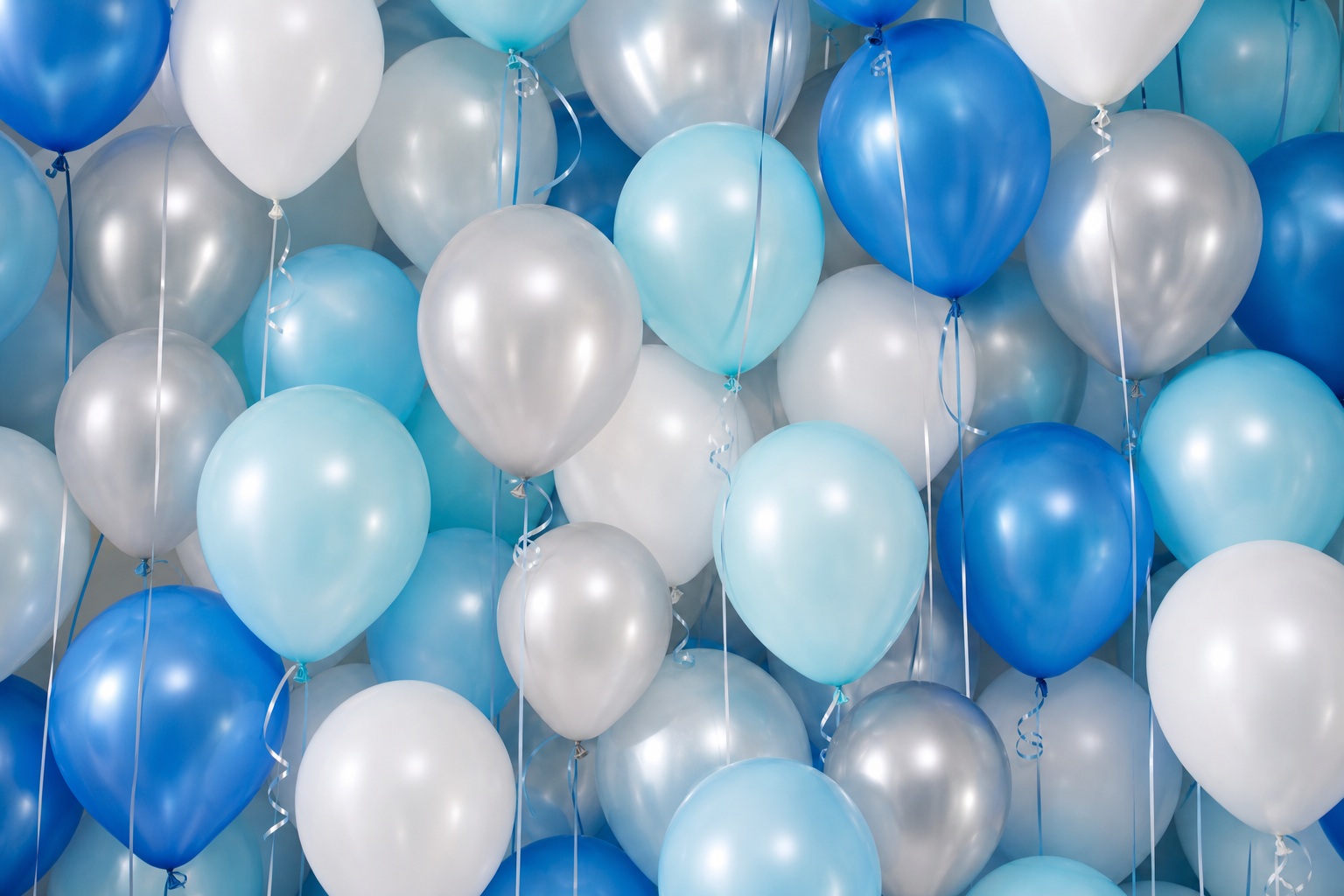 Preview for Blue Silver Balloon Wall Background