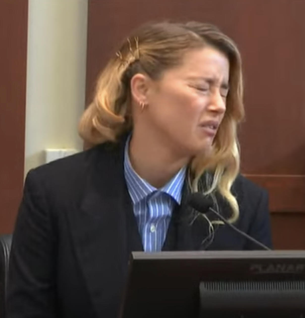 Preview for Woman-testifying-in-court-meme-background-00b15