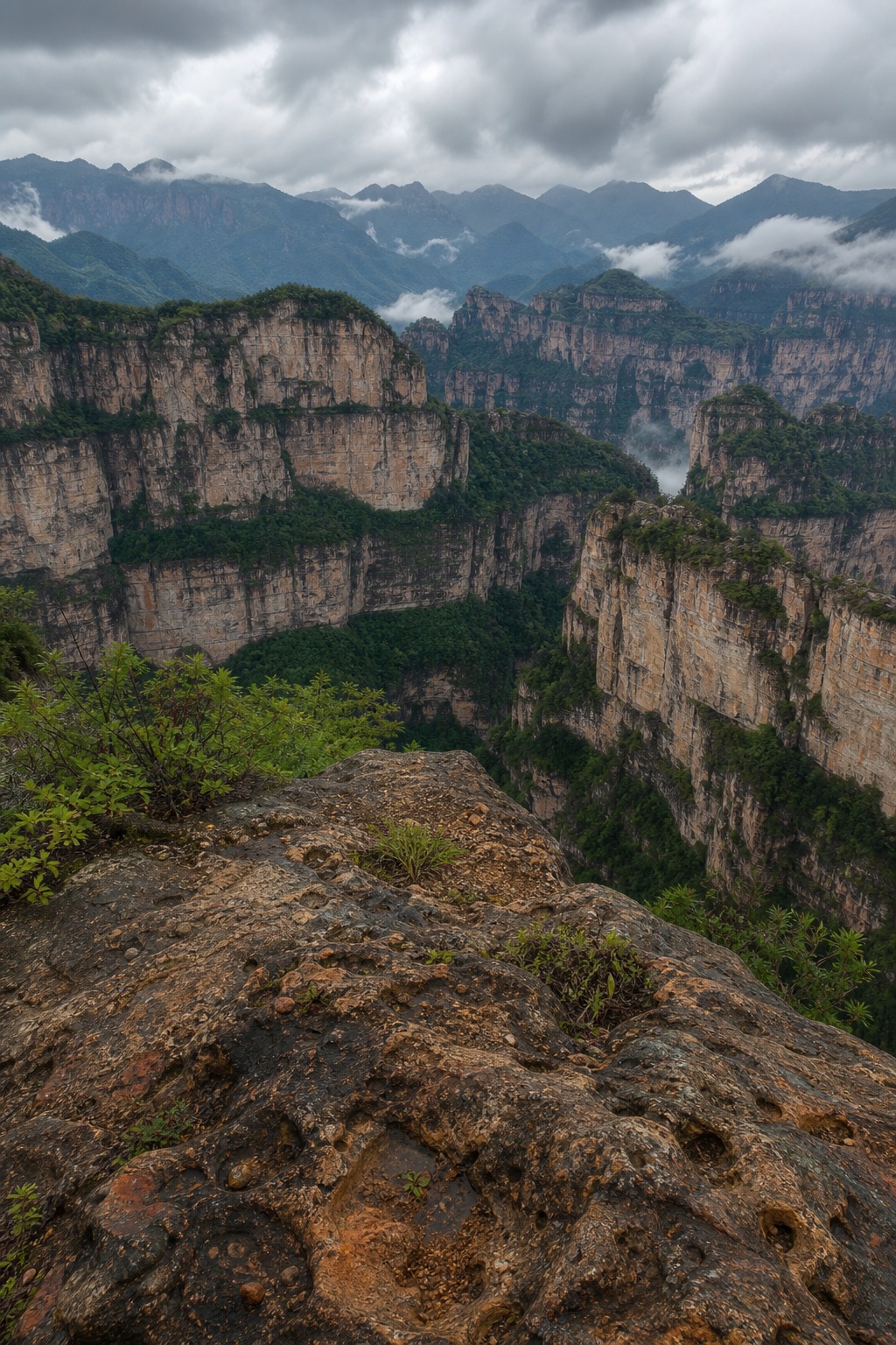 Preview for Overcast Sandstone Escarpments Background