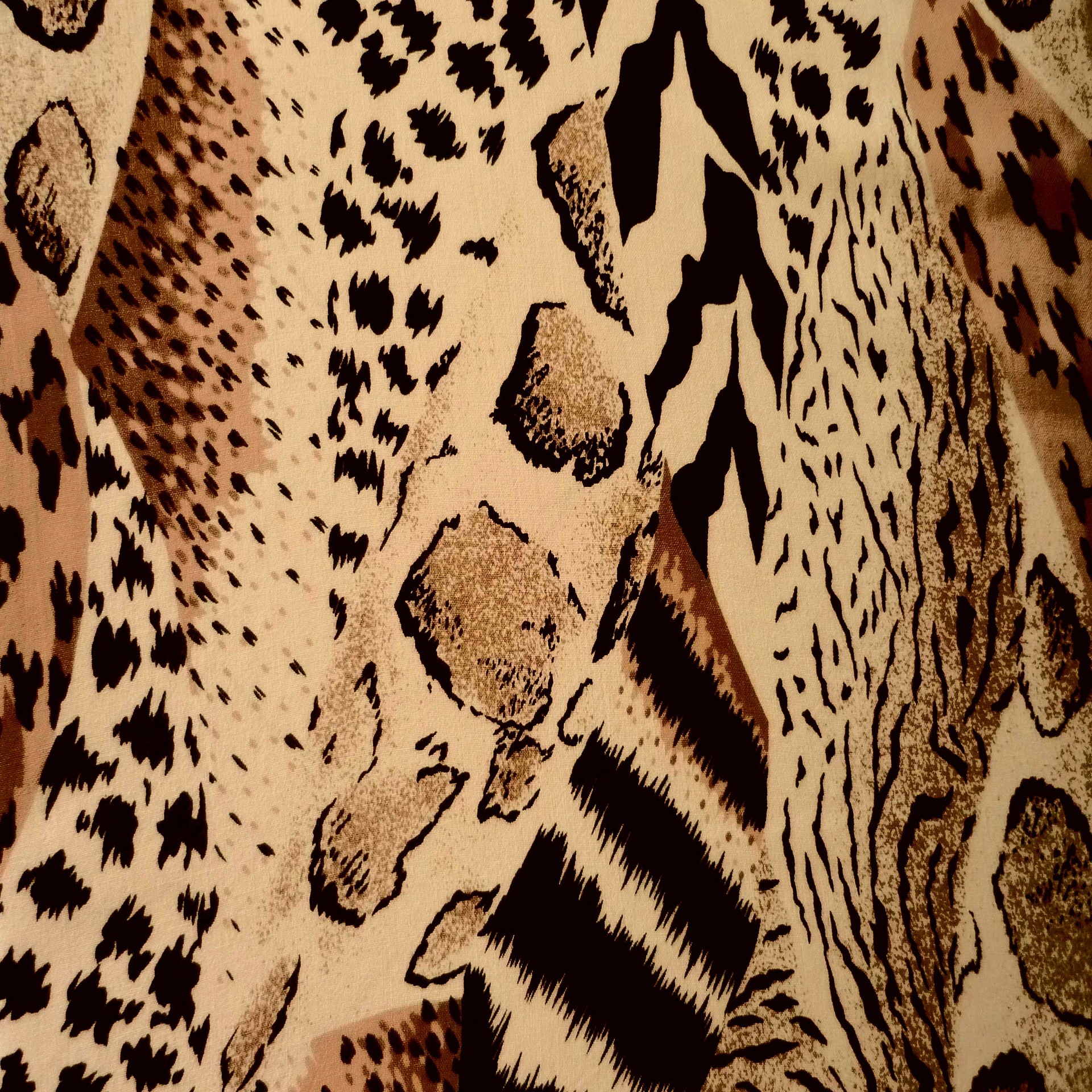 Preview for Wild-animal-print-fabric-background-8d1f1