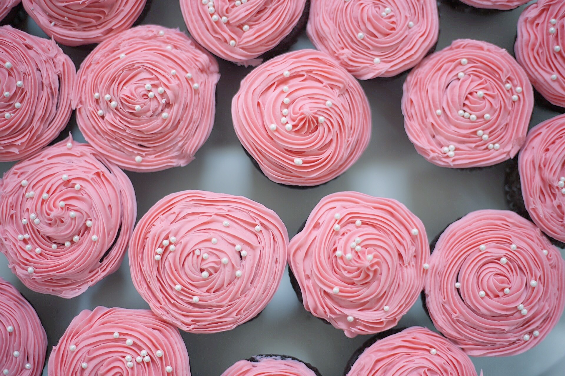 Preview for Pink-cupcakes-with-sprinkles-birthday-background-b0e09