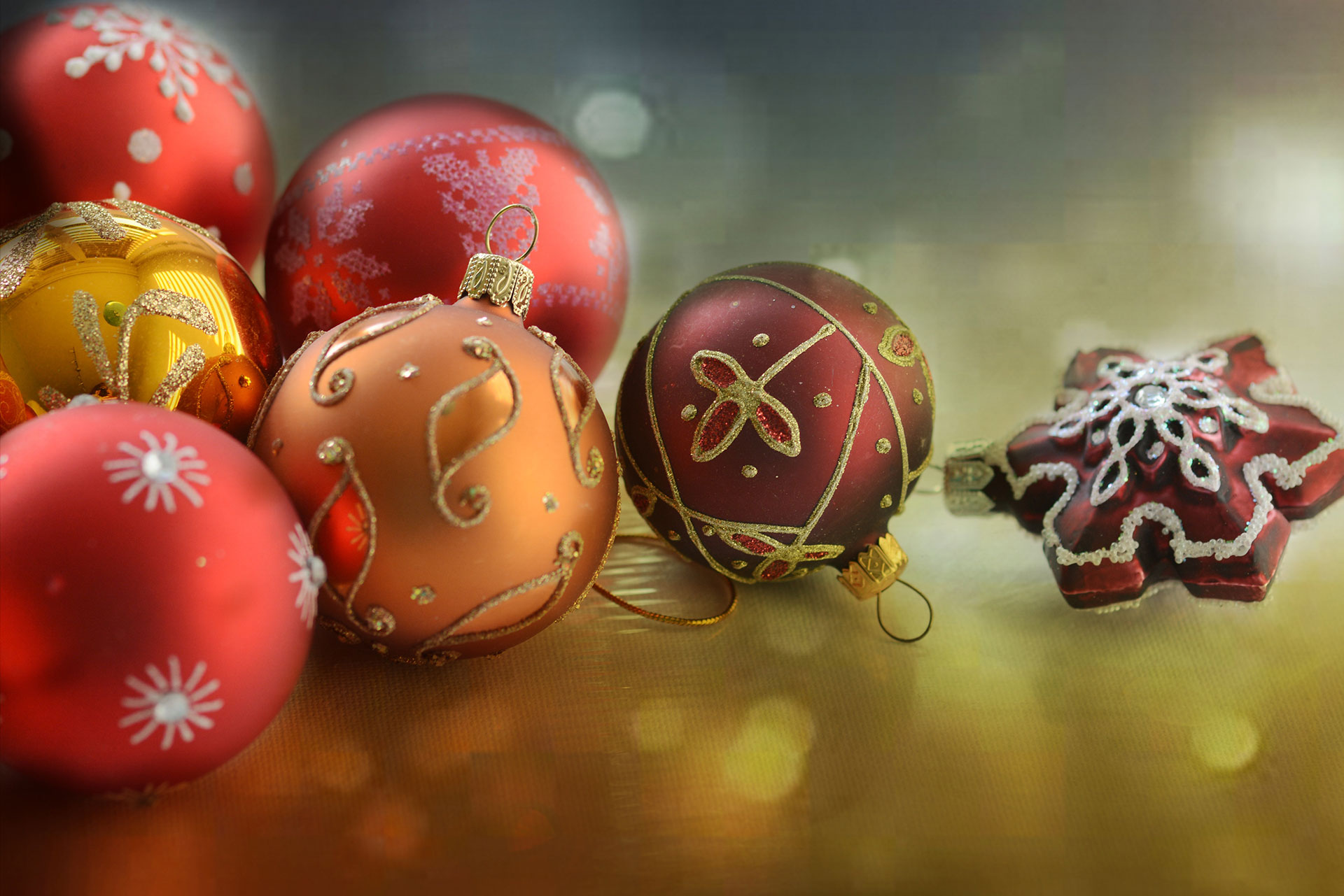 Preview for Christmas-ornaments-and-decorations-background-aae22