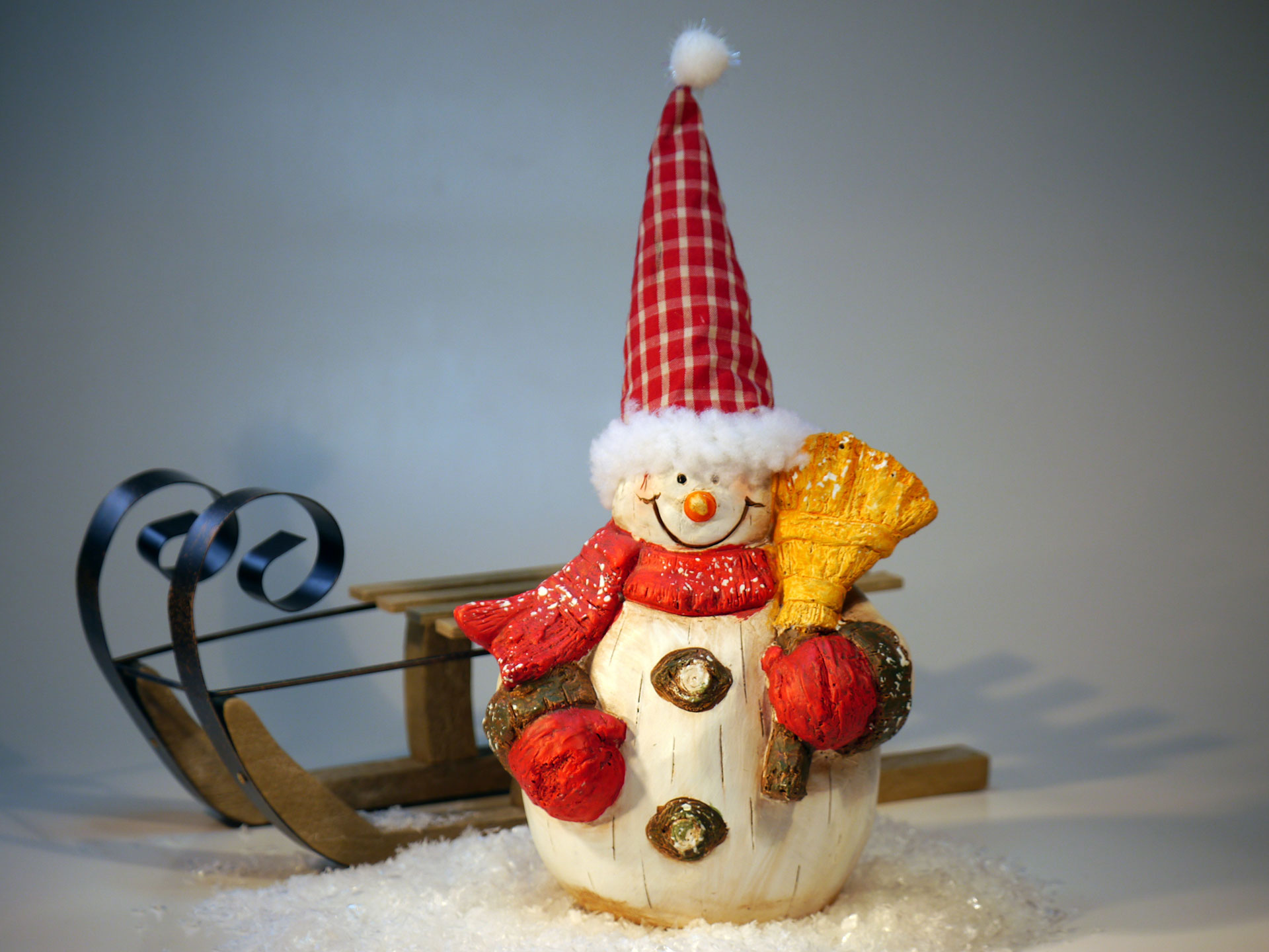 Preview for Snowman-cookie-sled-christmas-background-eadb8