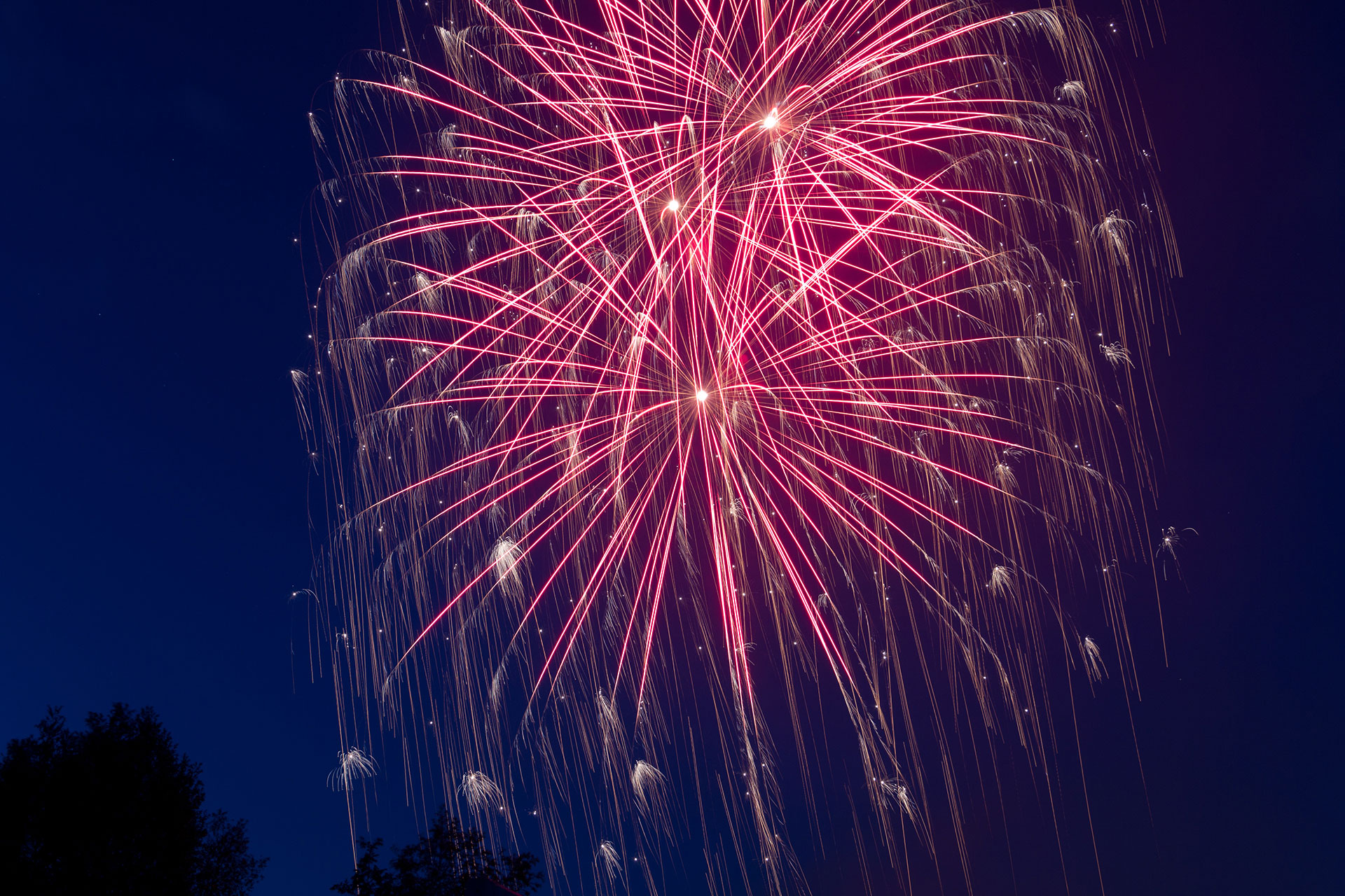 Preview for Fireworks-display-at-dusk-background-af832