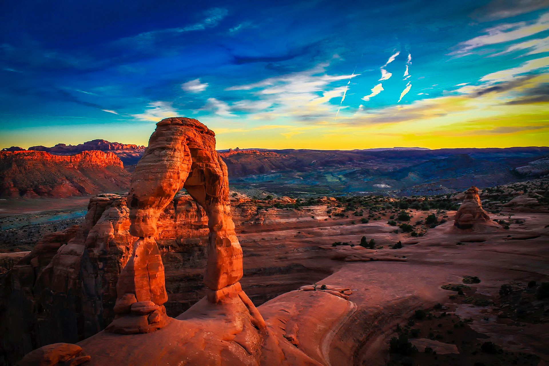 Preview for Utah-desert-landscape-sunset-architecture-background-fe9f8