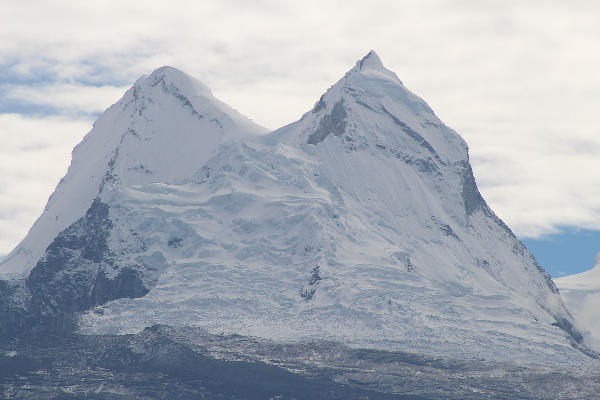 Preview for Snowy-mountain-peaks-ice-background-2238e