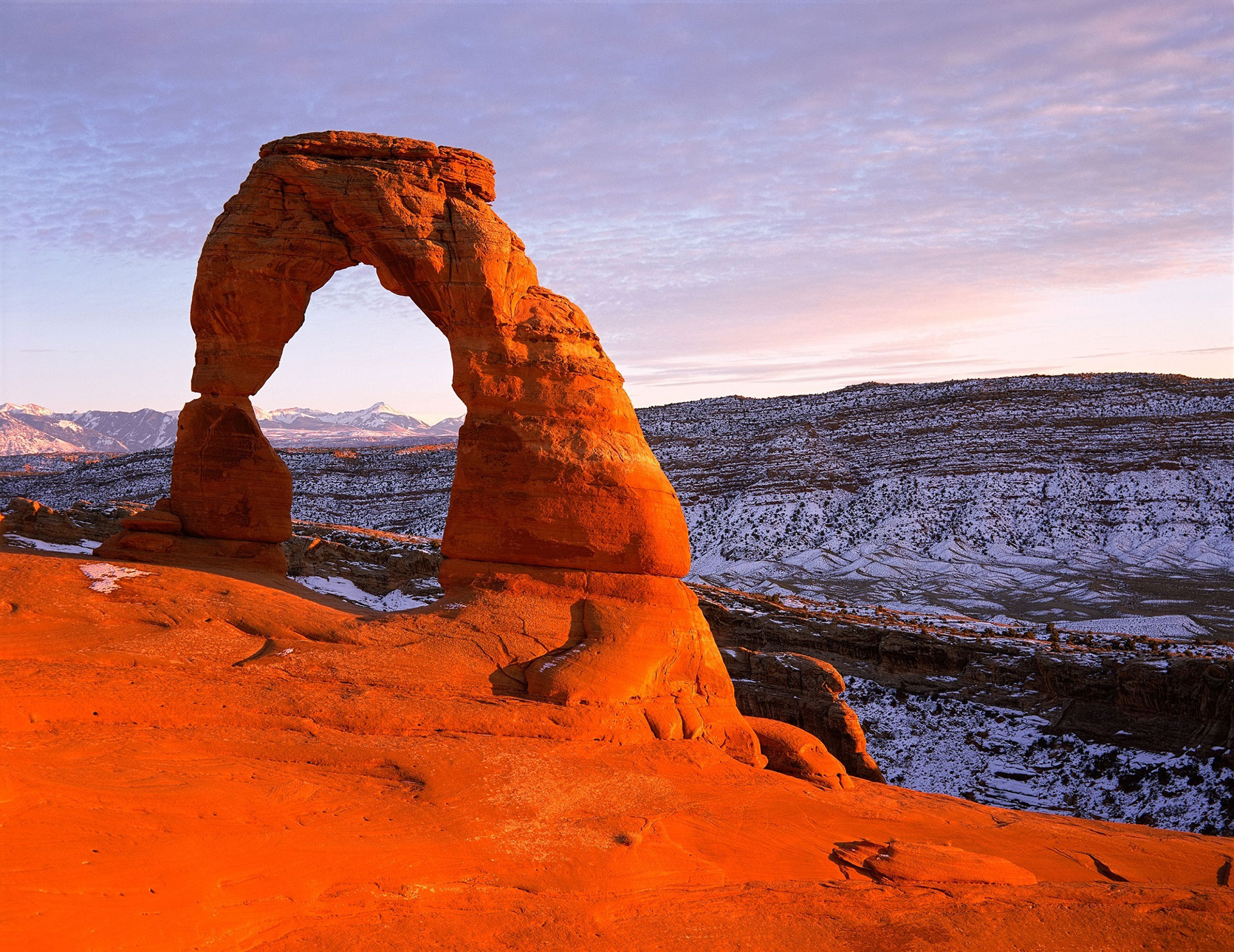 Preview for Delicate-arch-sunset-background-39bcd